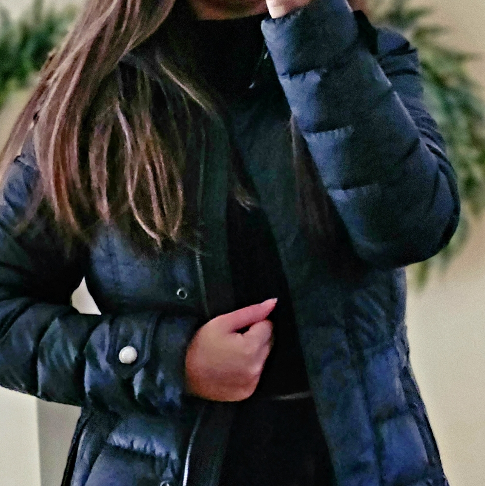 Authentic Burberry Navy Blue Down Jacket Size Sma… - image 2